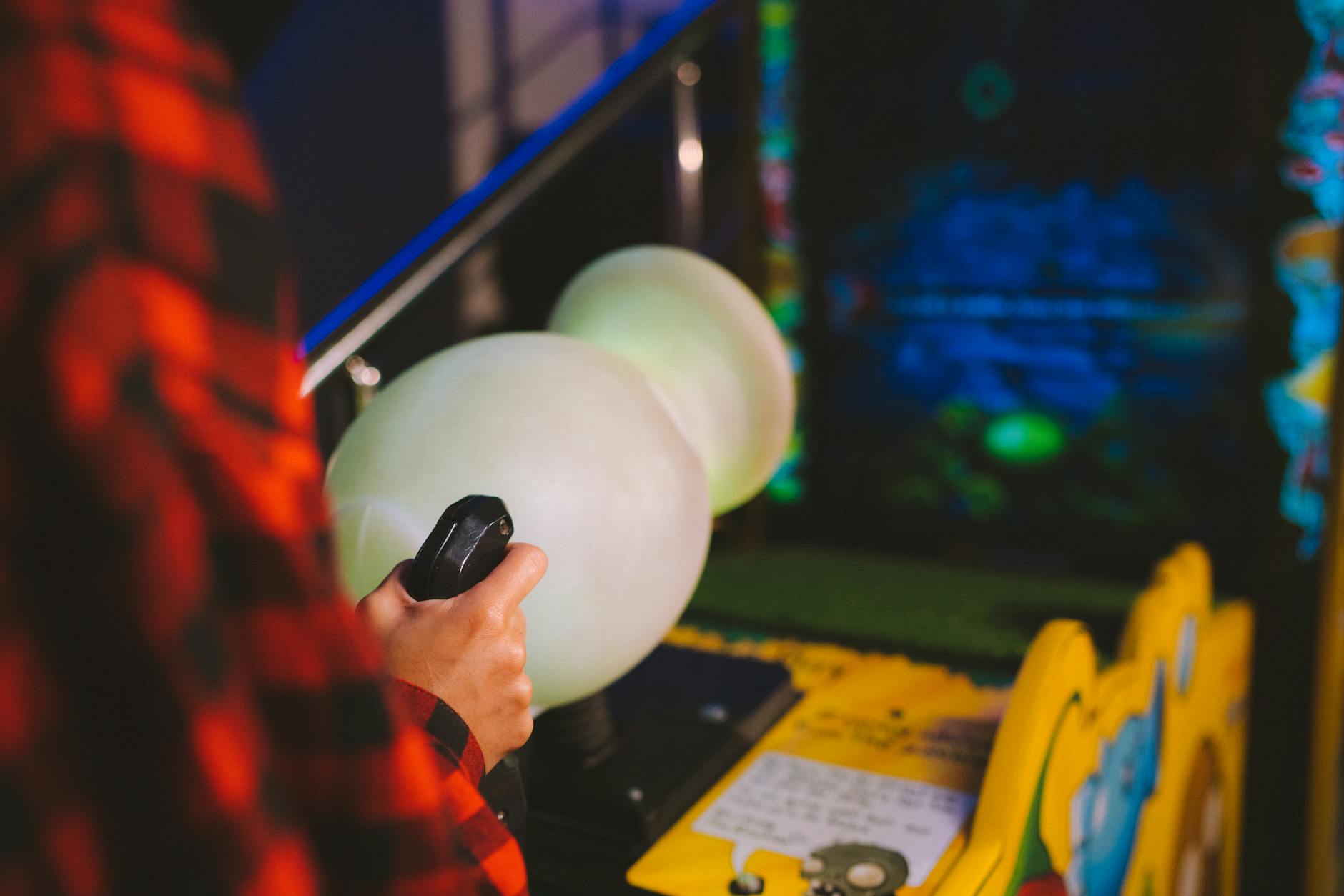Người chơi điều chỉnh nhịp bắn trong game bắn cá